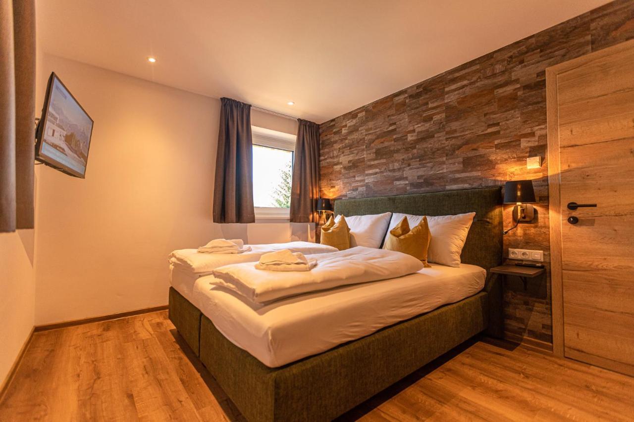 Tevini Boutique Suites By We Rent Zell am See Exteriör bild