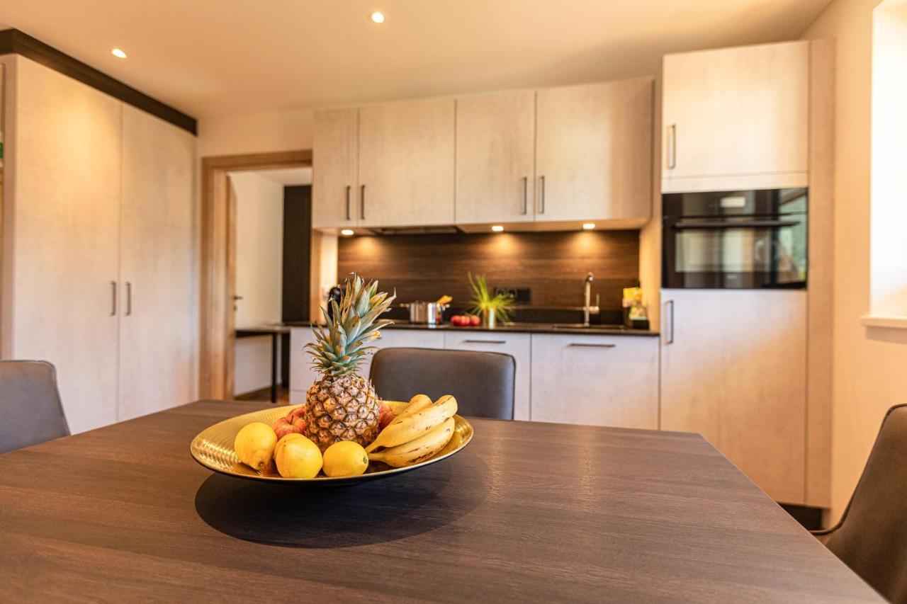 Tevini Boutique Suites By We Rent Zell am See Exteriör bild
