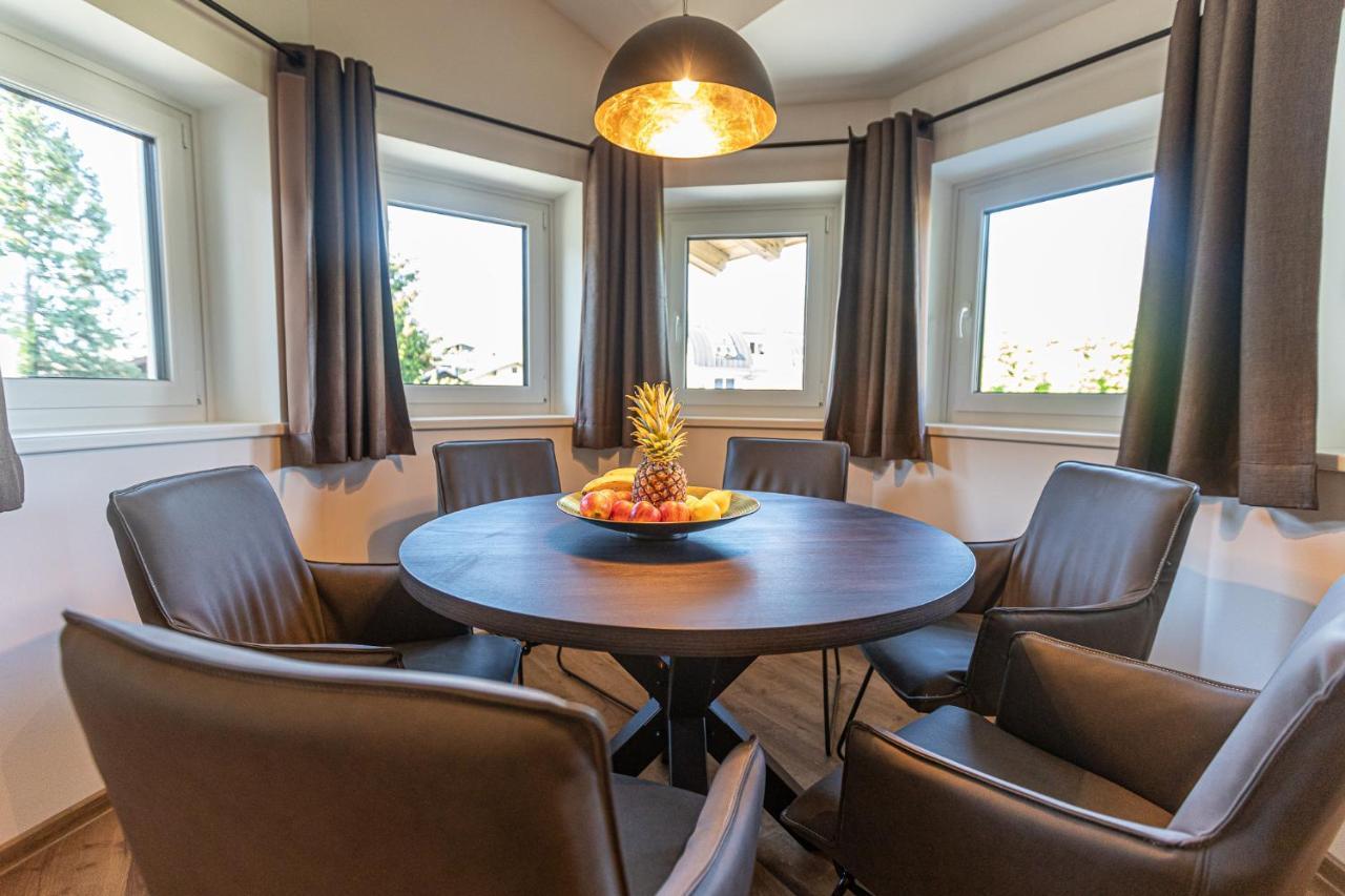 Tevini Boutique Suites By We Rent Zell am See Exteriör bild