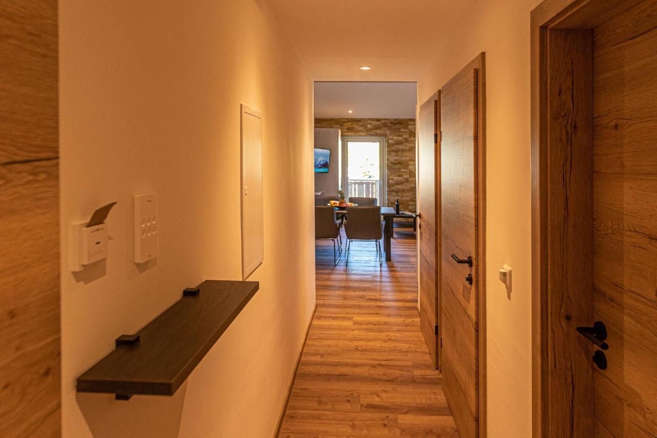Tevini Boutique Suites By We Rent Zell am See Exteriör bild