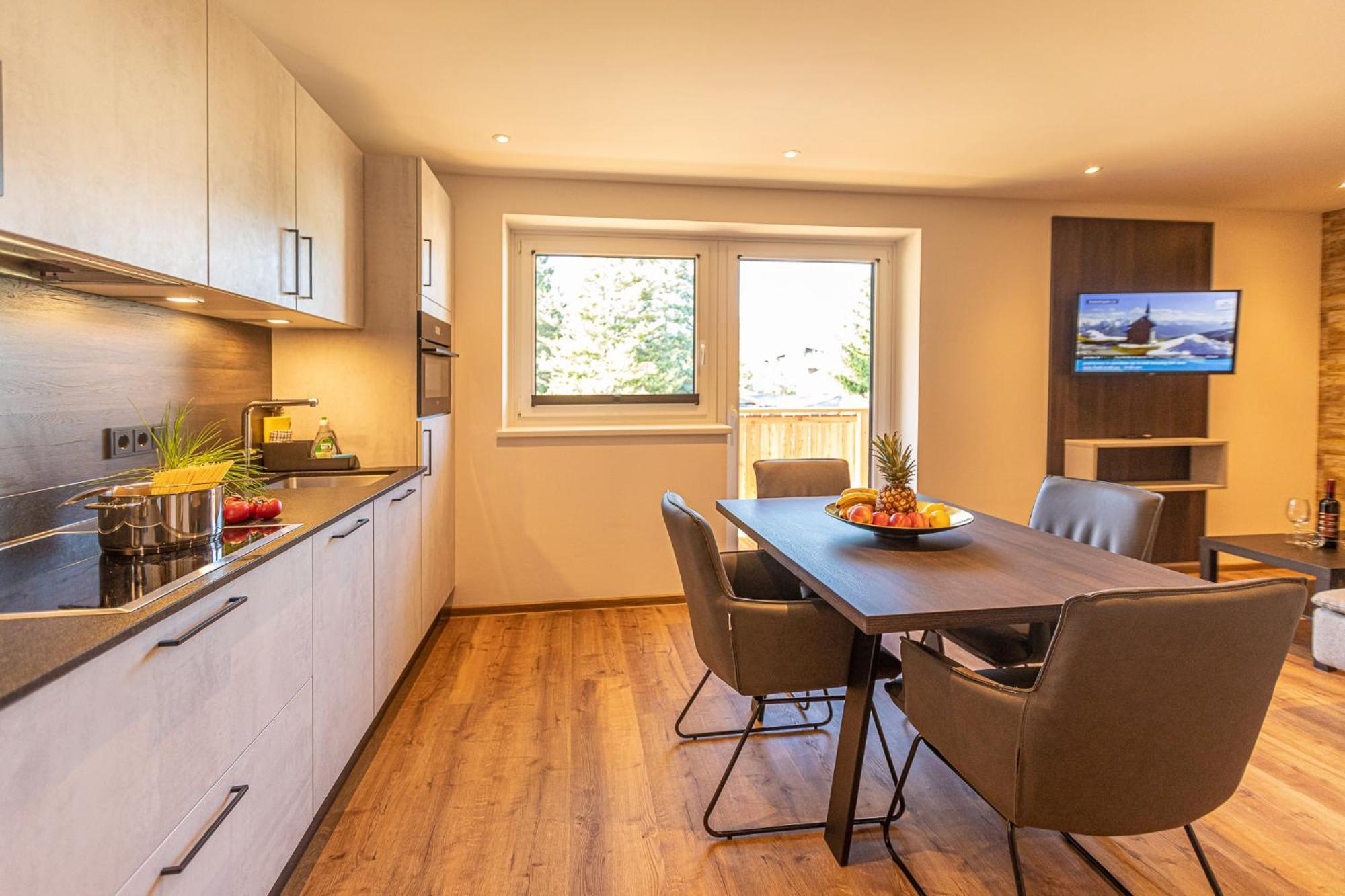 Tevini Boutique Suites By We Rent Zell am See Rum bild